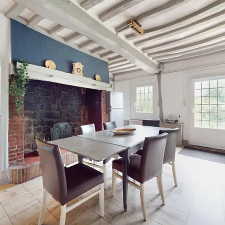 3 Bedroom In Hébergement de vacances Vittefleur